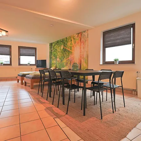 Mit Tv, Kueche Und Terasse Nahe Kassel Og Apartmán *