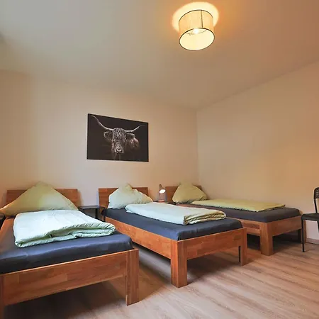 Mit Tv, Kueche Und Terasse Nahe Kassel Og Apartmán